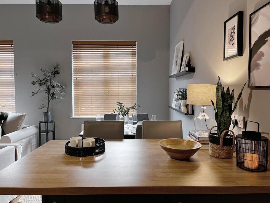 Modern Ground Floor Apartment Todmorden Bagian luar foto